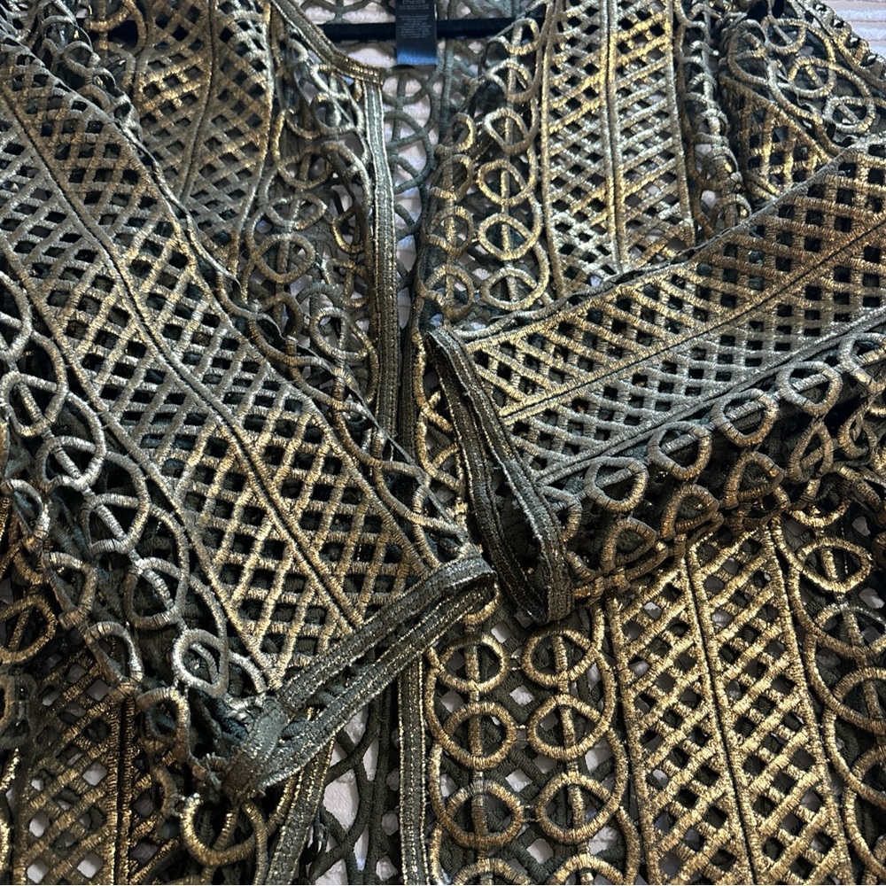 Chico’s Travelers Collection Foil Lace Jacket Tuscan Olive Gold Women’s SZ 1 - Picture 3 of 4
